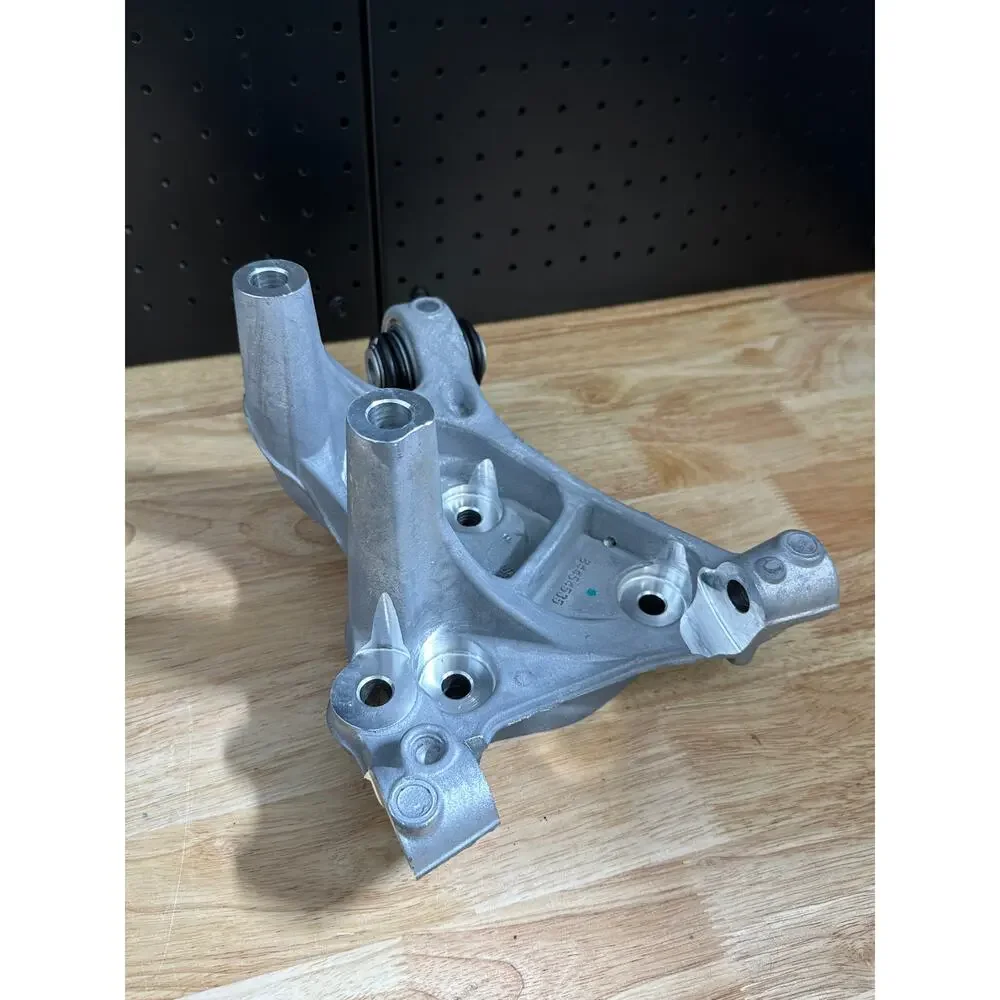 GM Genuine Parts Rear Driver Side Suspension Knuckle 84454535